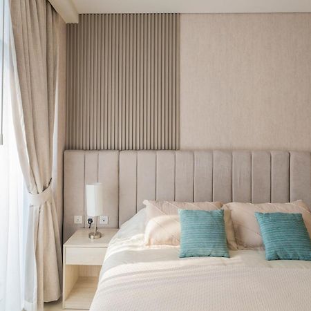 Studio With Pool And Private Beach Access On Palm Jumeirah Dubái Exterior foto