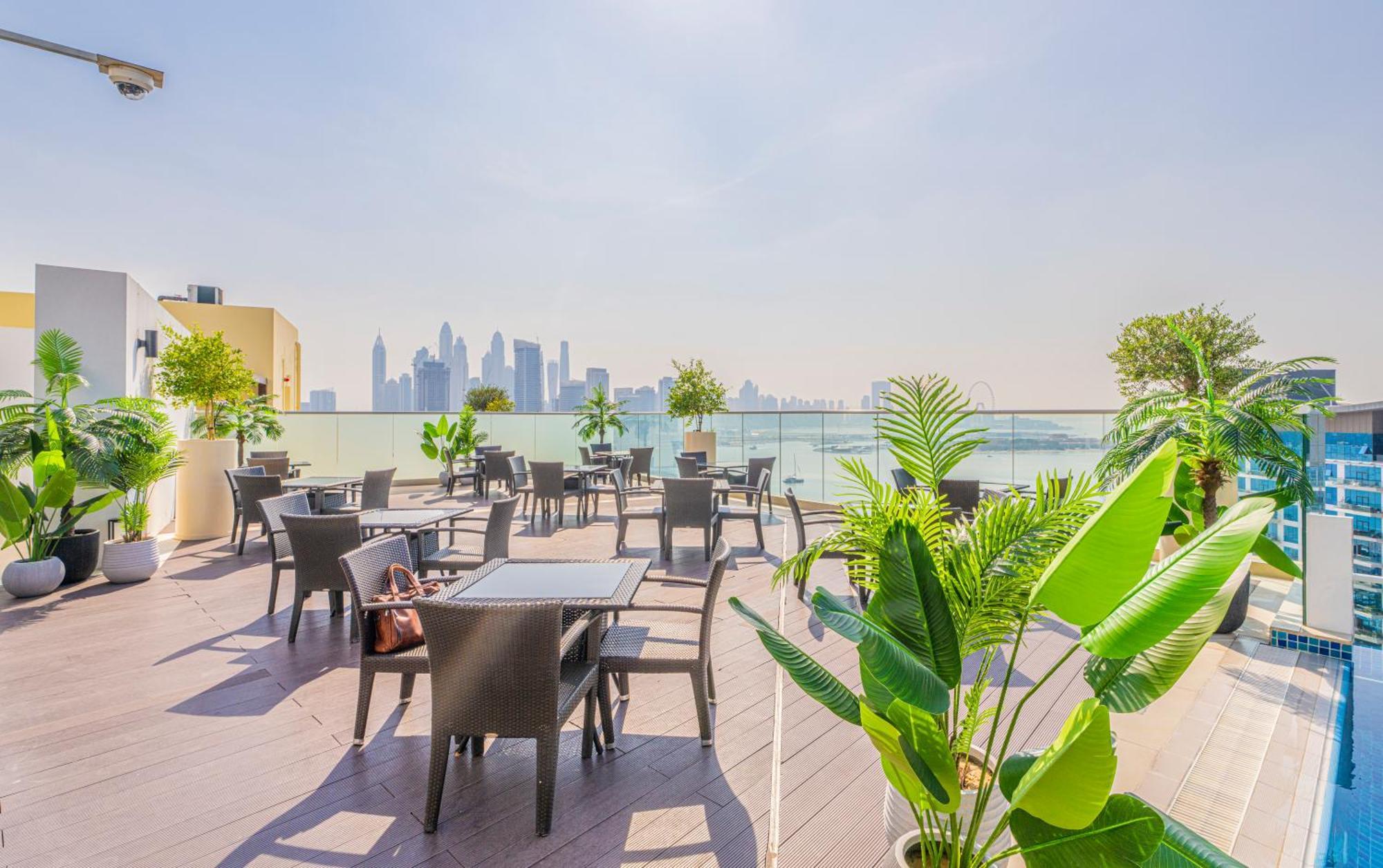 Studio With Pool And Private Beach Access On Palm Jumeirah Dubái Exterior foto