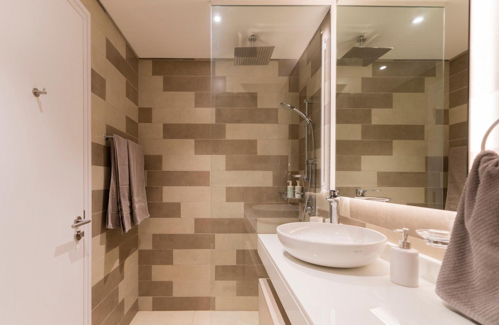 Studio With Pool And Private Beach Access On Palm Jumeirah Dubái Exterior foto